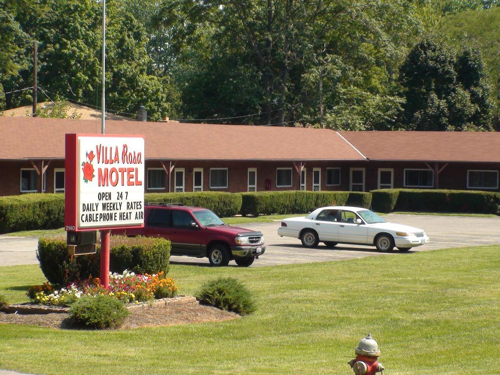 Villa Rosa Motel Painesville Buitenkant foto